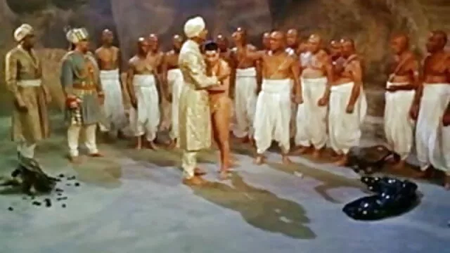 बीडीएसएम फुल सेक्सी मूवी मांसपेशी हंक नंगे पैर गुदगुदी द्वारा सुंदर सींग का बना हुआ आदमी