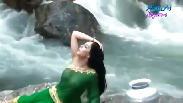 लिली खुशी के साथ सेक्सी मूवी बीएफ सेक्सी मूवी खुद को Fucks लाल Dildo