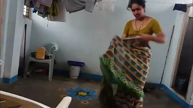 युवा जोड़े के दौरान सेक्सी मूवी बीएफ भेजो दोपहर के साथ पैर बुत