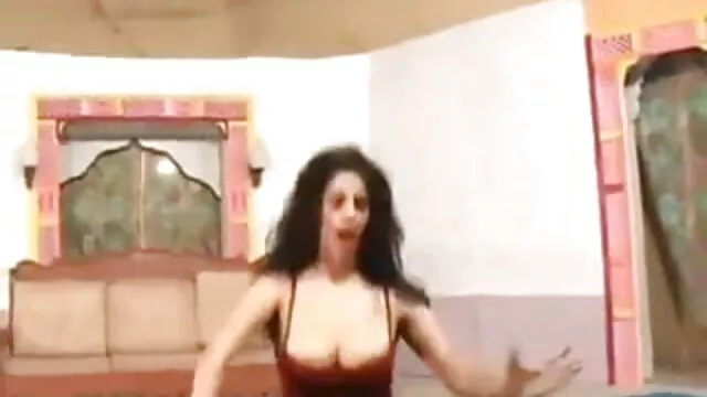 सुनहरे कामसूत्र सेक्सी मूवी बालों वाली महिला समलैंगिकों निगल