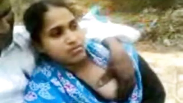 फूहड़ सार्वजनिक रूप से सेक्सी हॉट मूवी गड़बड़ हो जाता है