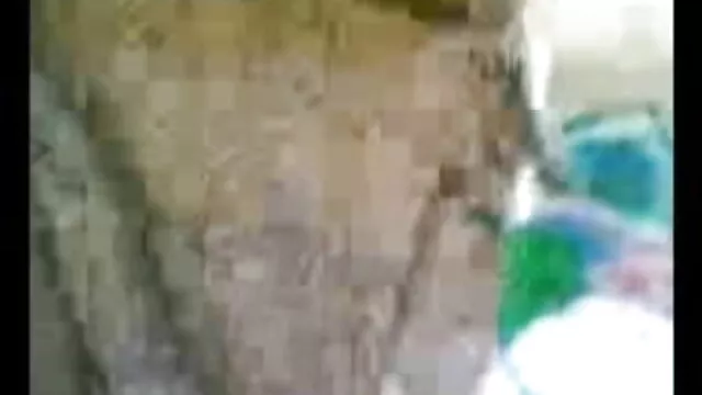 सेक्सी चेक माँ स्ट्रिप्स और करता एक सेक्सी वीडियो मूवी है