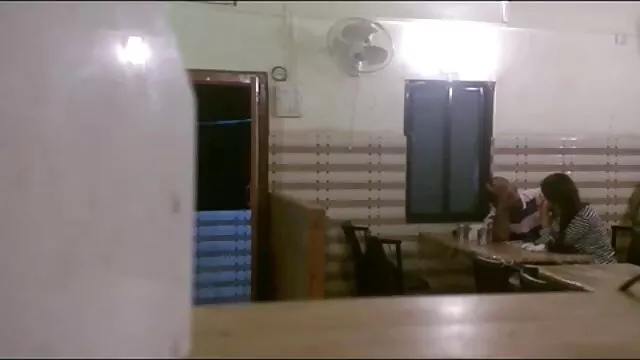 दो सींग का बना समलैगिंकों पिकनिक को फिल्म सेक्सी कुंवारी दुल्हन छोड़