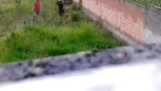 बड़े स्तन के साथ निशा की सेक्सी मूवी एशियाई बेब उसे रूममेट
