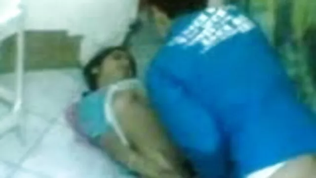 सोलो श्यामला, 4कश्मीर में, एक सेक्स करने वाली वीडियो मूवी तकिया ले रहा
